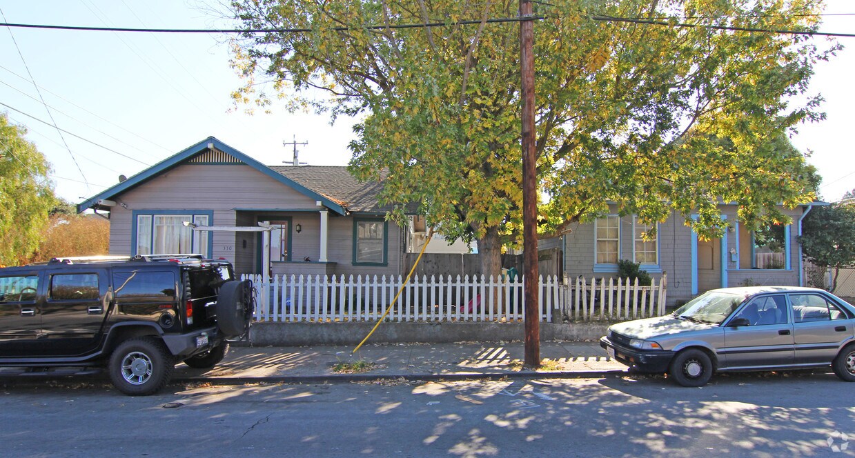 Building Photo - 328-330 Tilton Ave