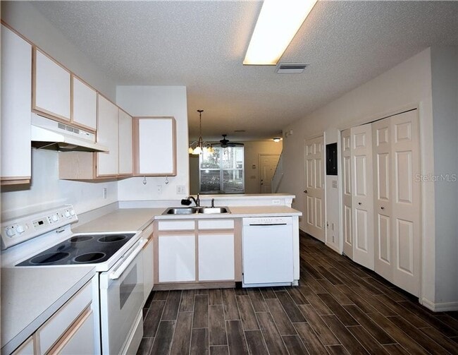 Building Photo - 6559 Osprey Lake Cir