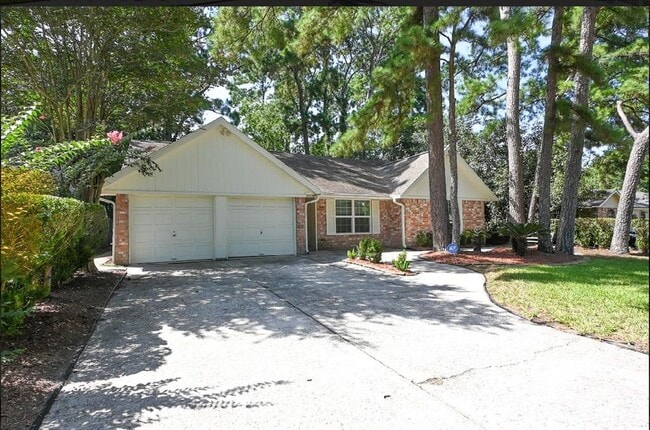 Building Photo - 9515 Ballin David Dr