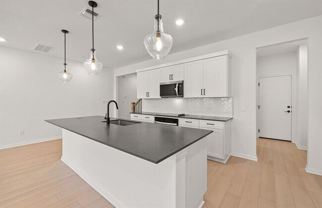 Foto del edificio - 2725 Woodall Dr