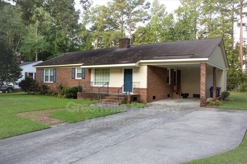 Primary Photo - 208 Belvedere Dr