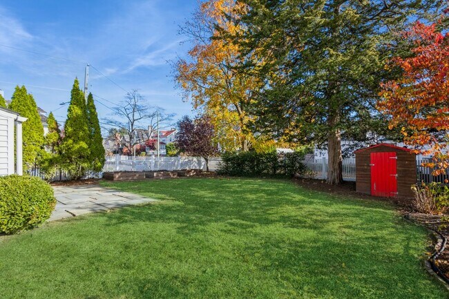 Foto del edificio - 179 Connecticut Ave