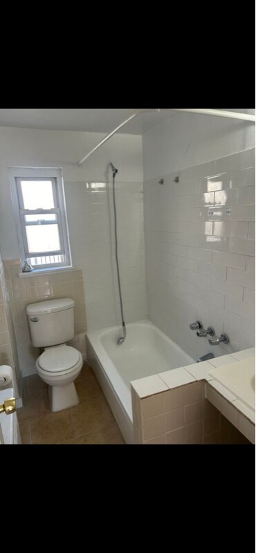 Foto del edificio - 40 Ellington St