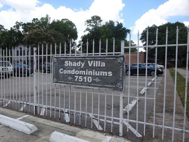 Foto del edificio - 7510 Shady Villa Lane #22