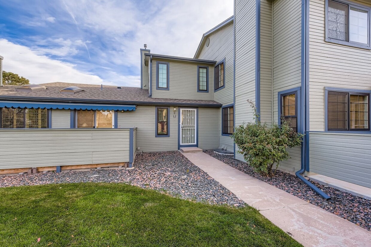 Photo - 9167 W Cedar Dr (Lakewood, CO)