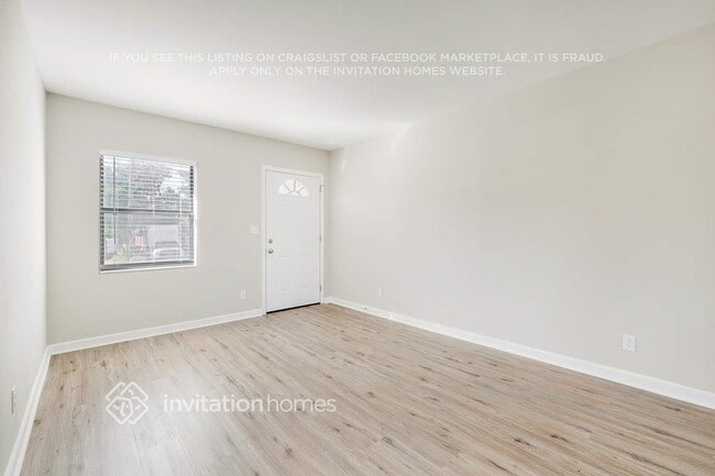 Building Photo - 4025 Loys Dr