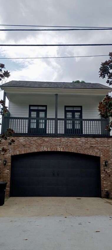 Building Photo - 4218 Bluebonnet Rd