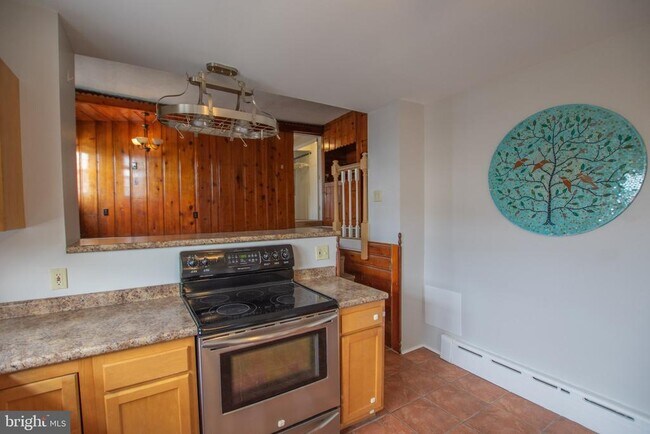 Foto del edificio - 2553 E Somerset St