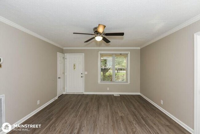 Building Photo - 209 Township Dr, Hendersonville, TN 37075