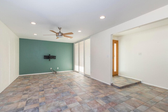 Building Photo - 10832 N 38th St