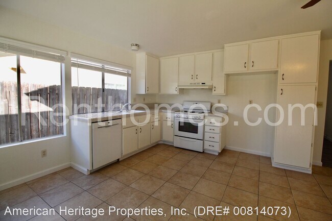 Foto del edificio - 3 br, 2 bath House - 8575 Keystone Court