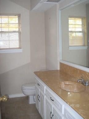 Building Photo - 7625 John Carroll Dr