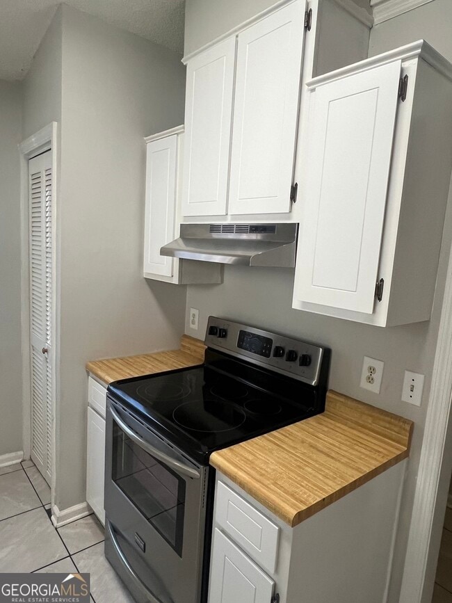 Foto del edificio - 235 W Lakemont Dr