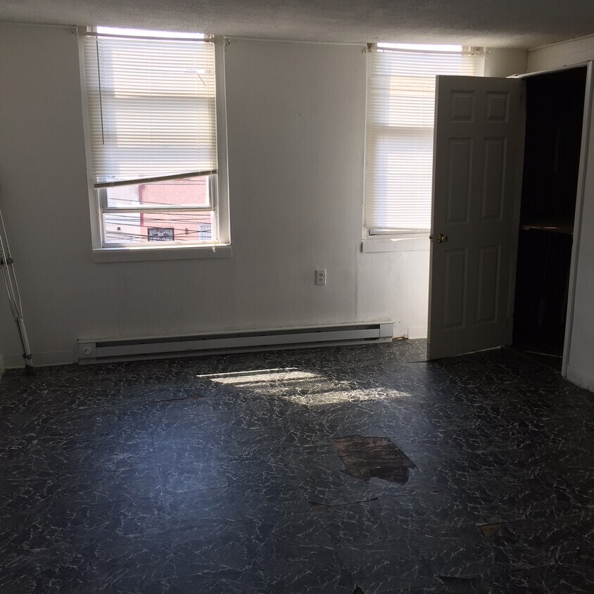 Foto principal - 3357 N 2nd St