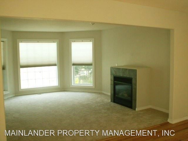 Building Photo - 3 br, 2.5 bath House - 11615 SW GALLO AVE