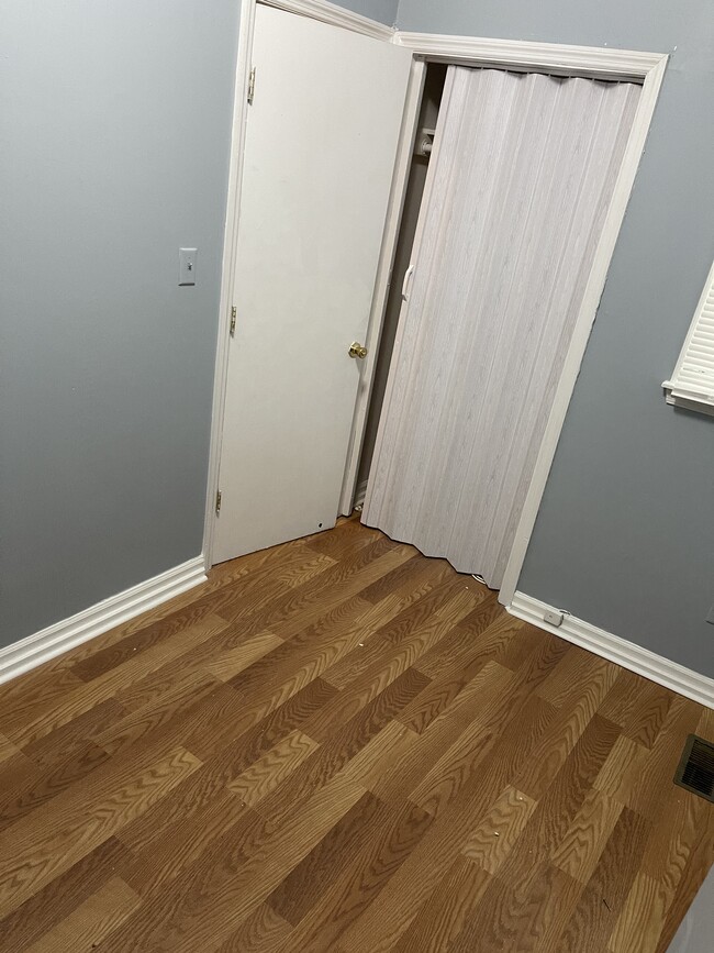 Foto del edificio - 1102 N Heald St