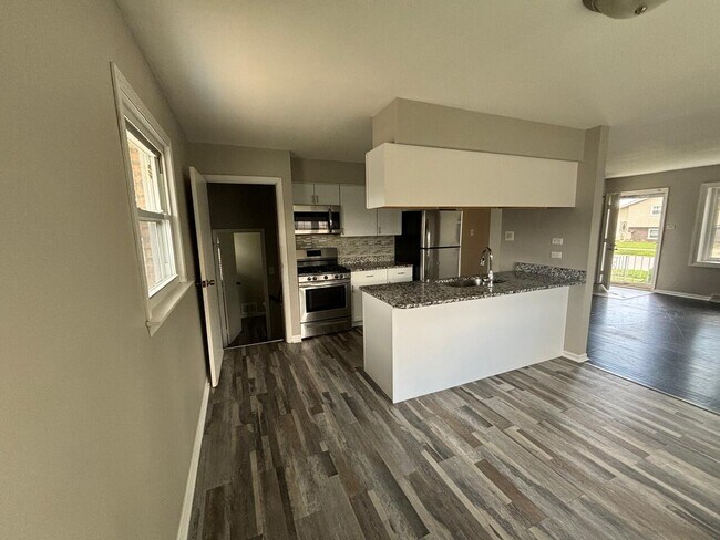 Building Photo - 15116 Ridgeway (1)