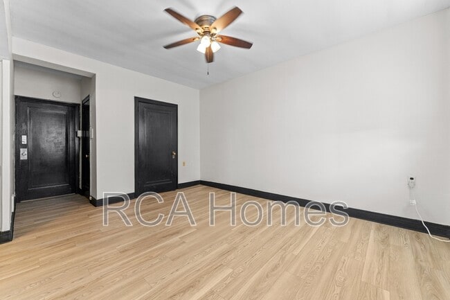 Building Photo - 37 West St Clair Street