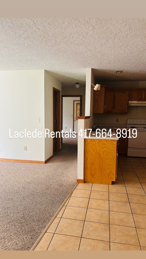 Building Photo - 2 Bed 2 Bath