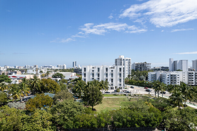 Building Photo - Lofts at South Beach