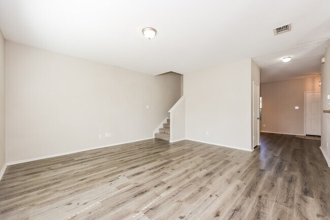 Foto del edificio - 1600 Chivalry Ln