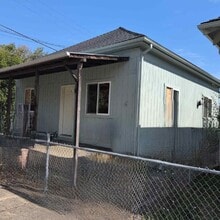 Building Photo - 328 SE Lane Ave