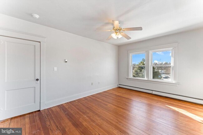 Foto del edificio - 224 Oakdale Ave
