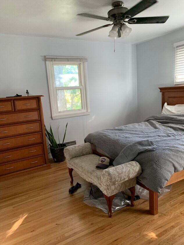 Foto principal - 6923 Corvallis Ave N