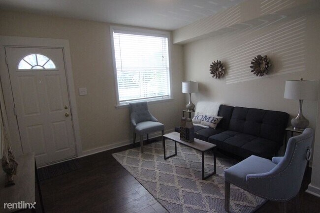Foto del edificio - 2 br, 1 bath House - 1006 W 41st St