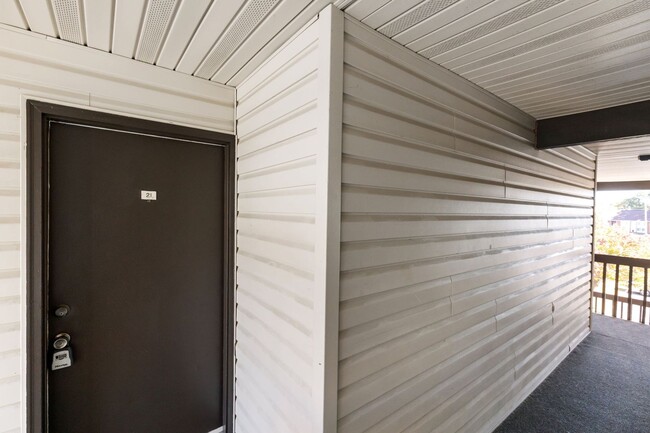 Building Photo - Ready to Rent