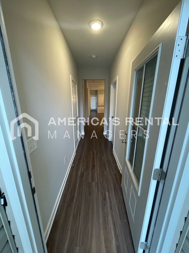 Building Photo - Home for Rent in Oak Grove, AL!!! View with 48 Hours Notice!