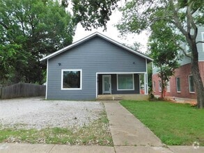Building Photo - 1422 N Locust St