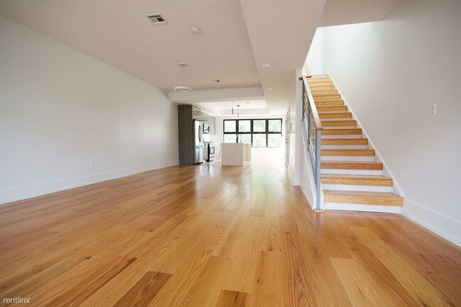 Building Photo - 521 Greene Ave