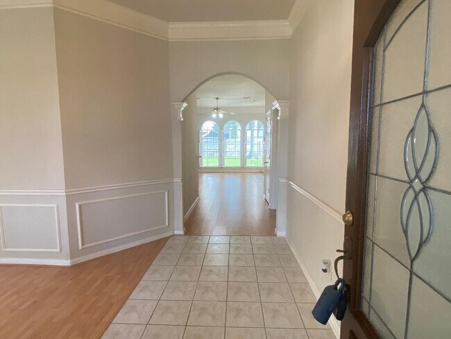 Building Photo - 20723 Spring Rose Dr