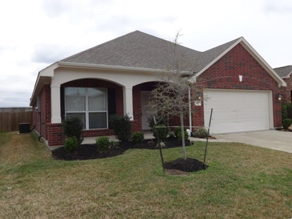 Primary Photo - 21415 Branchport Dr