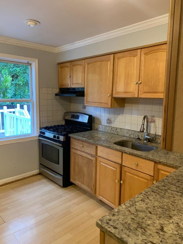 Building Photo - 5506 Belle Vista Ave