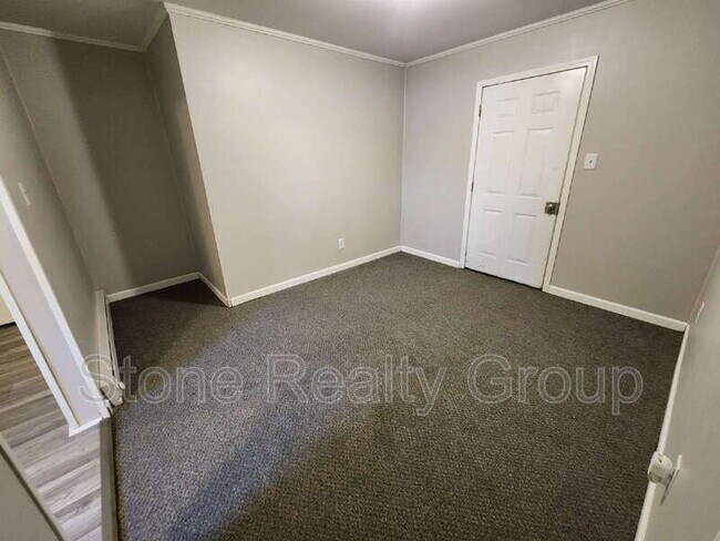 Foto del edificio - 1430 S 25th St