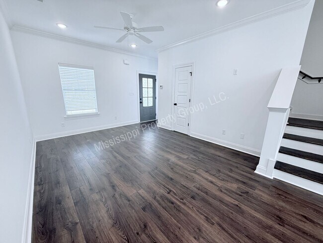 Foto del edificio - 4BR/4.5BA For Rent