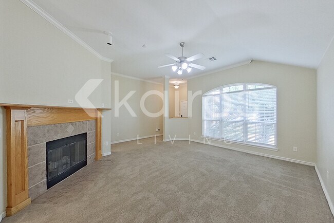 Building Photo - 4209 Snowy Owl Dr