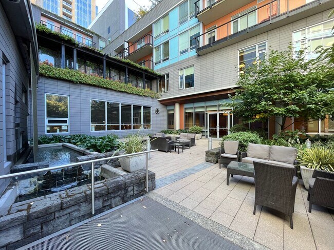 Building Photo - Studio w/ View - The John Ross Building - ...