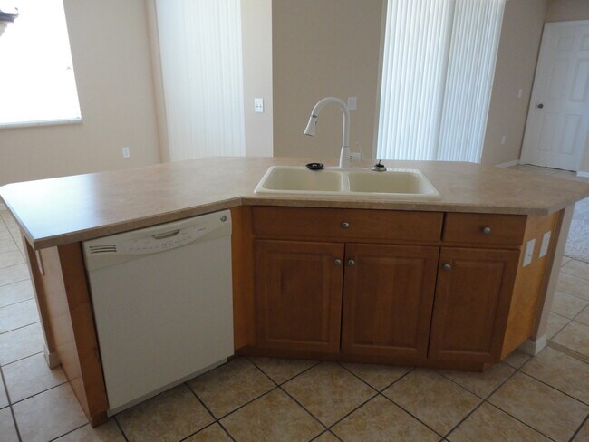 Foto del edificio - 5917 Wedgefield Dr