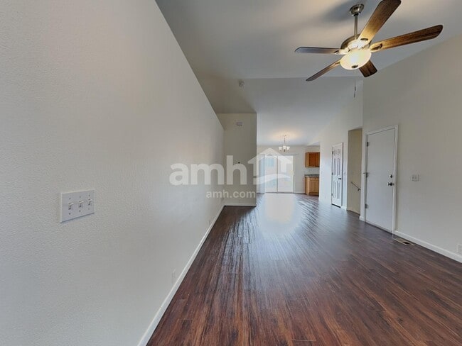 Building Photo - 6627 Sonny Blue Dr