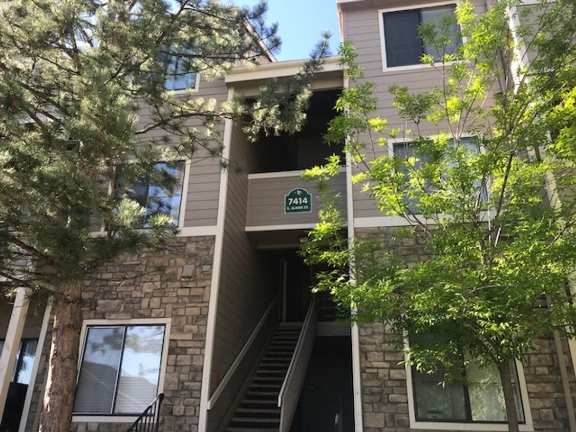 Foto principal - Very nice 2 bedroom 2 bathroom condo at Mo...