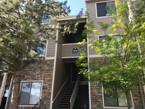 Building Photo - 7414 S Alkire St