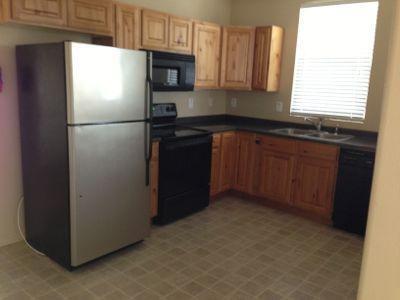 Building Photo - Coming Soon! 3 Bed/2.5 Bath in South Jordan