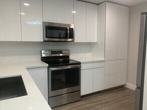 Building Photo - 9500 S Ocean Dr