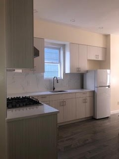 Foto del edificio - 290 Grant Ave