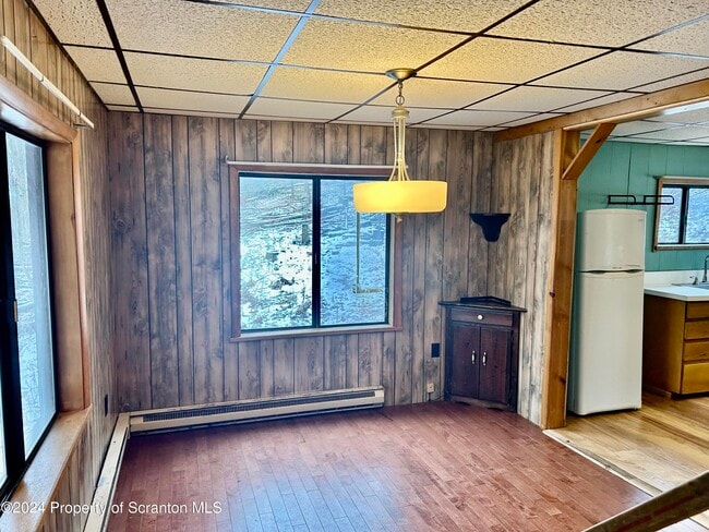 Building Photo - 4035 Upper Podunk Rd
