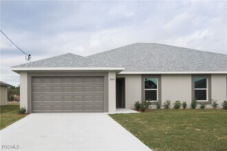 Building Photo - 2020 SW 15th Pl