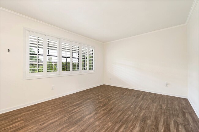 Building Photo - Downtown Durham! 1bd/1ba Trinity Park's Pe...